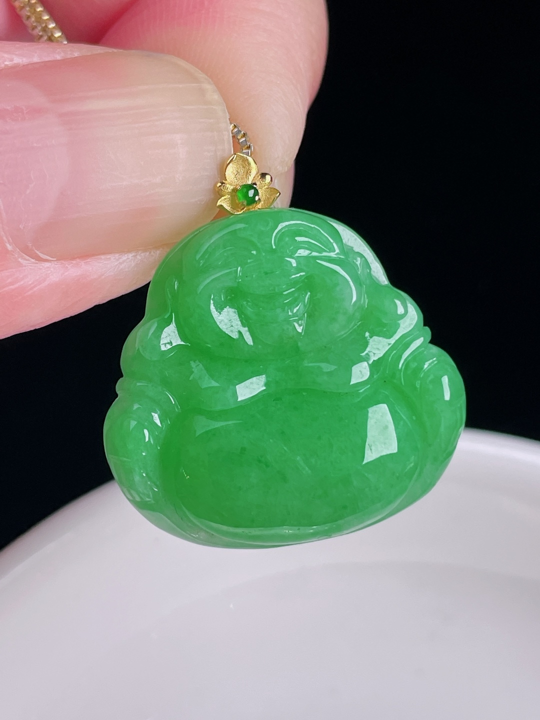 阳绿佛公，18k镶嵌，老种起光，细底通透，尺寸：27裸石23/24.4/6mm0828