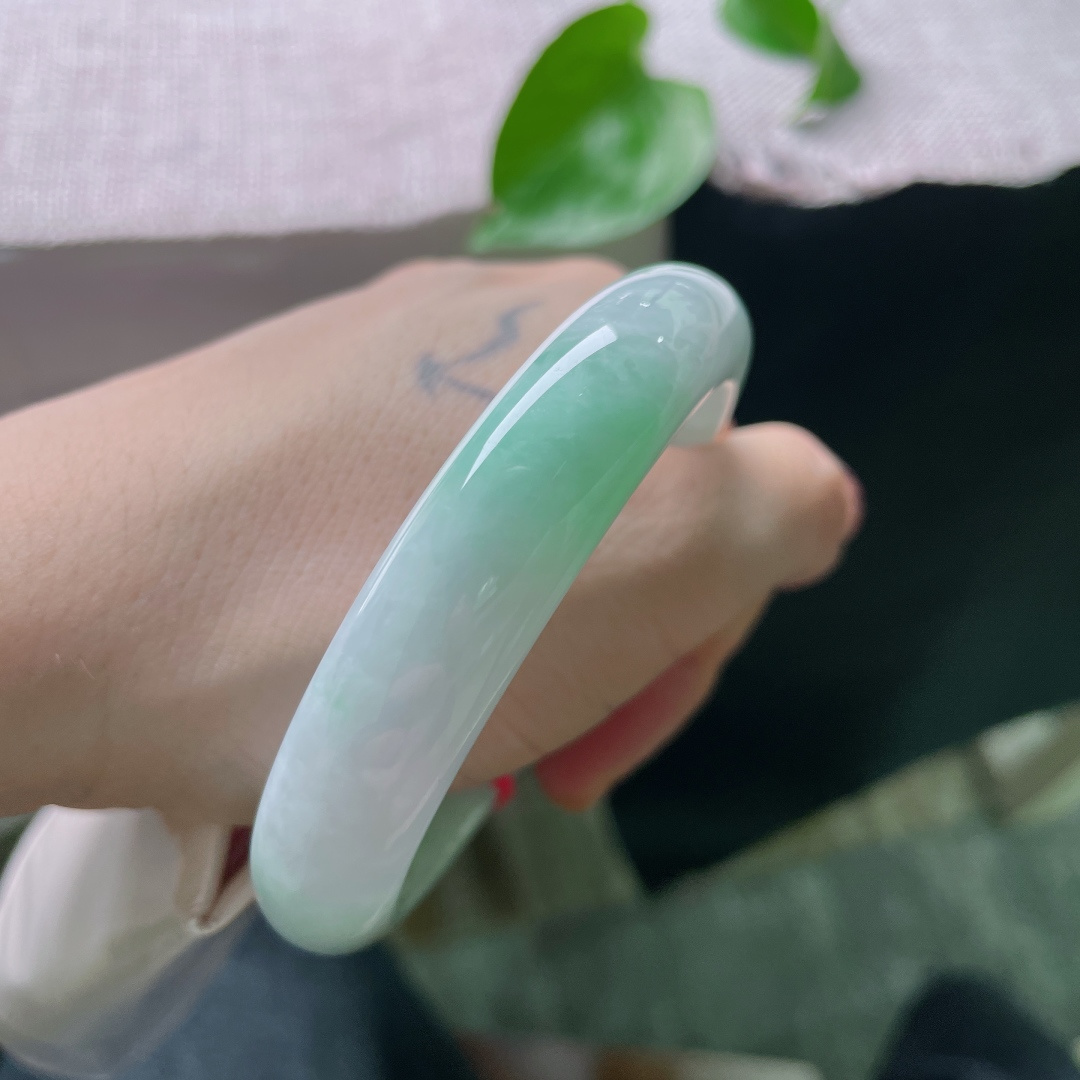 57.6/12.7/8.3，春彩正圈，耐看，优雅，雍容华贵，ss52293a