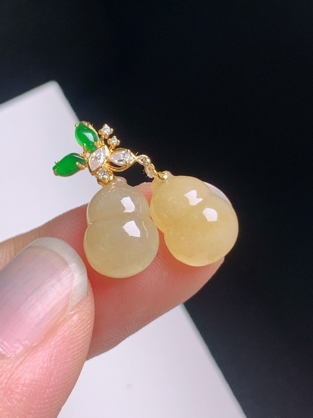 黄翡葫芦吊坠，温润柔和，配色雅致，福禄双全