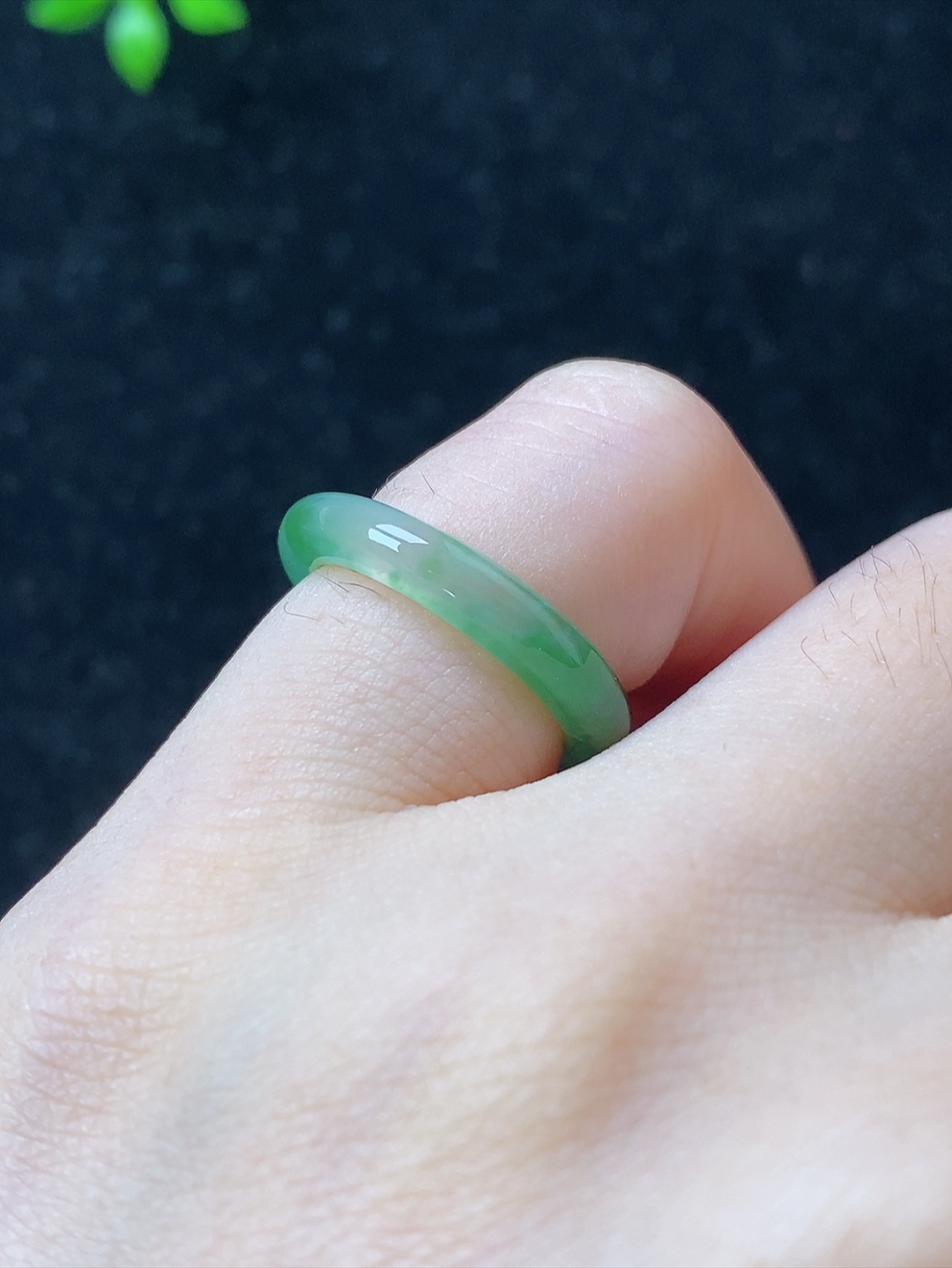 冰飘绿戒指，无裂，内径尺寸14.1-3.4-2.8mm,6号手寸，829yttf