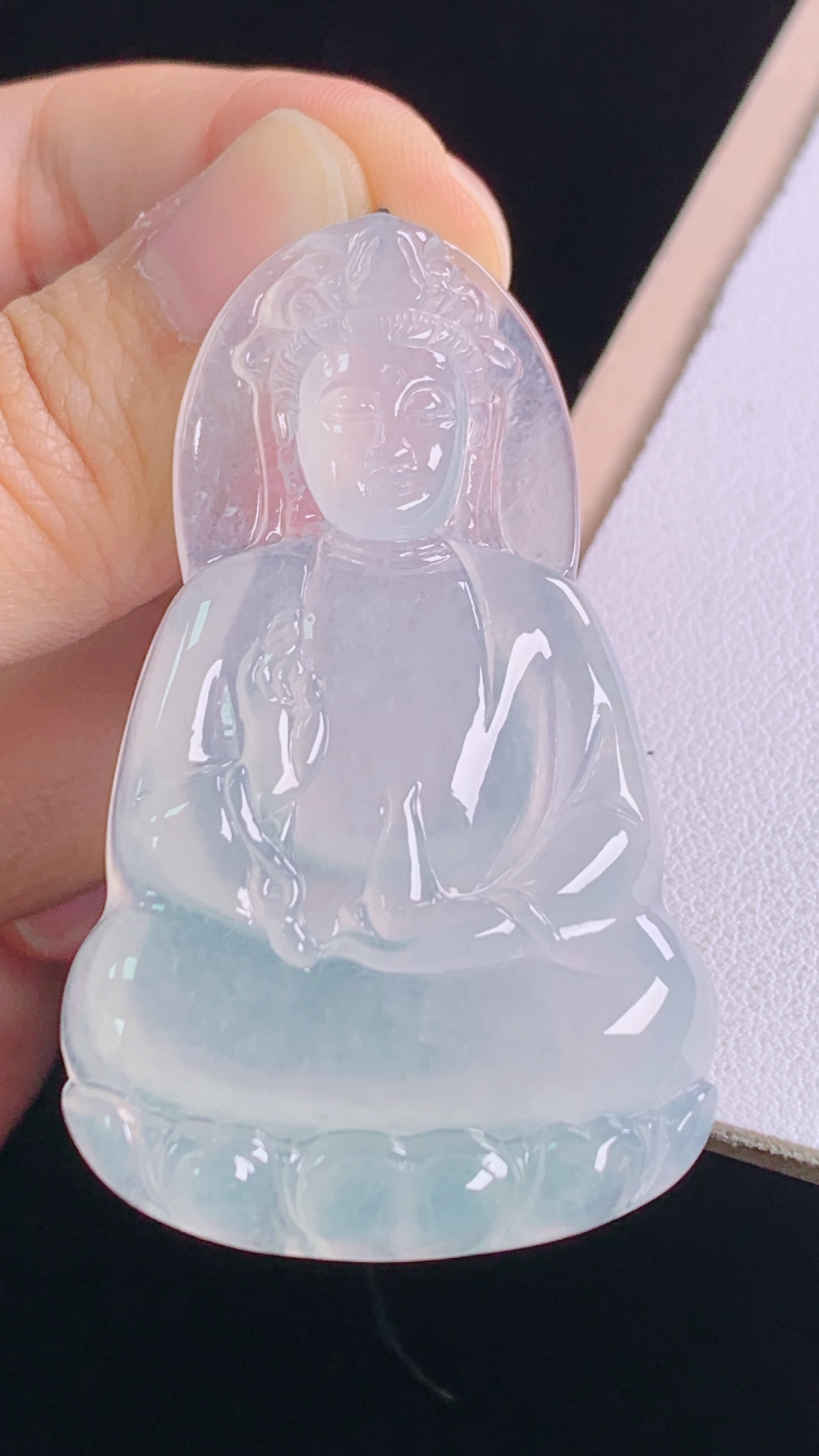 观音,种水，清透起光，无裂,尺寸:52.9-32.0-5.6mm 24