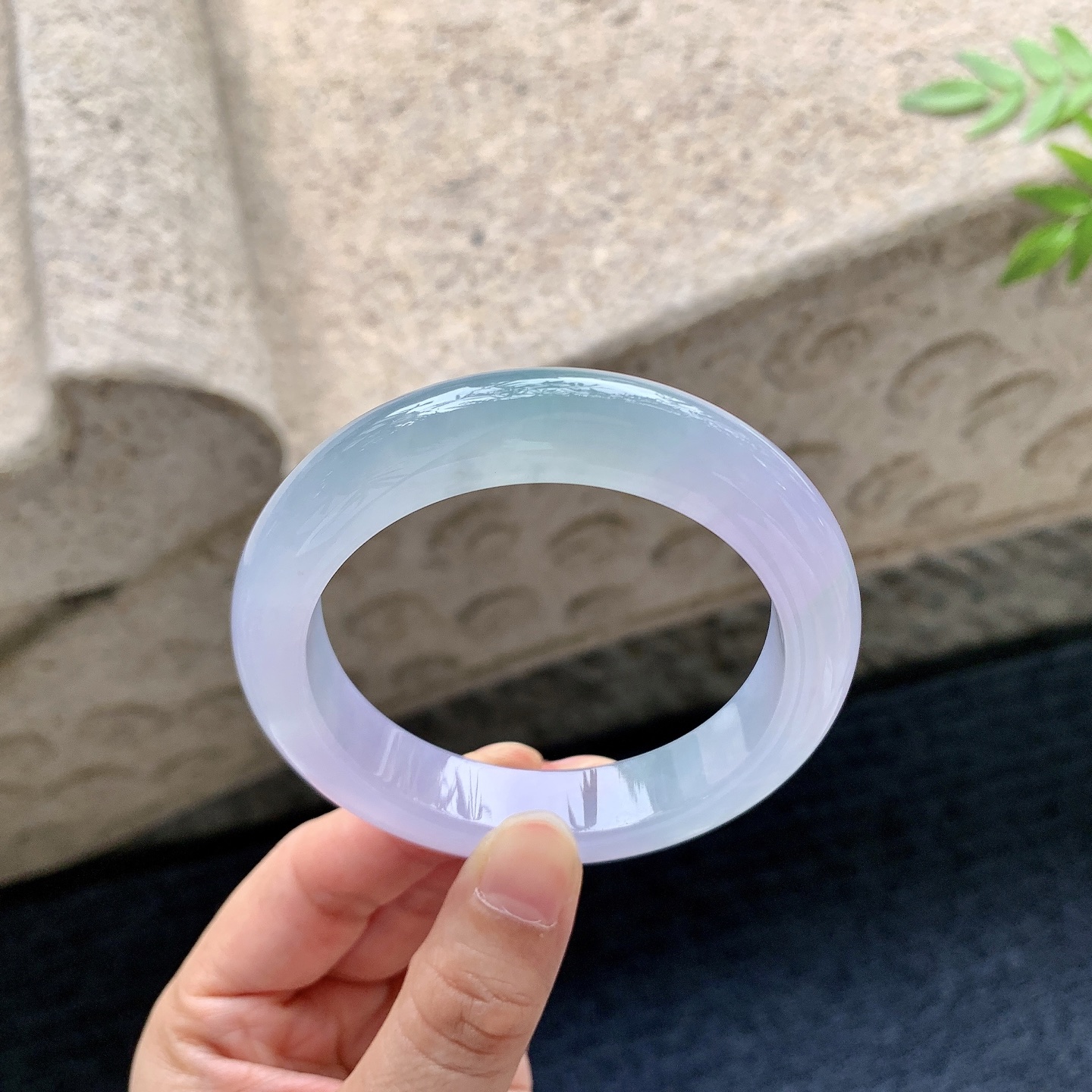 正圈55 56，圈口55.4/12.4/9.2，编码BA083121，冰椿彩，水润，种老，细腻，打灯有棉纹