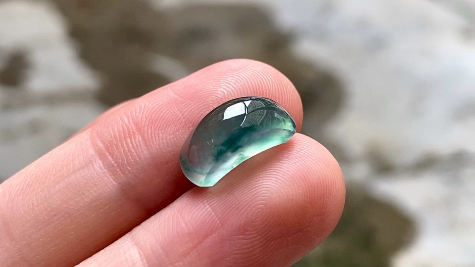 玻璃钢飘彩马鞍,完整
