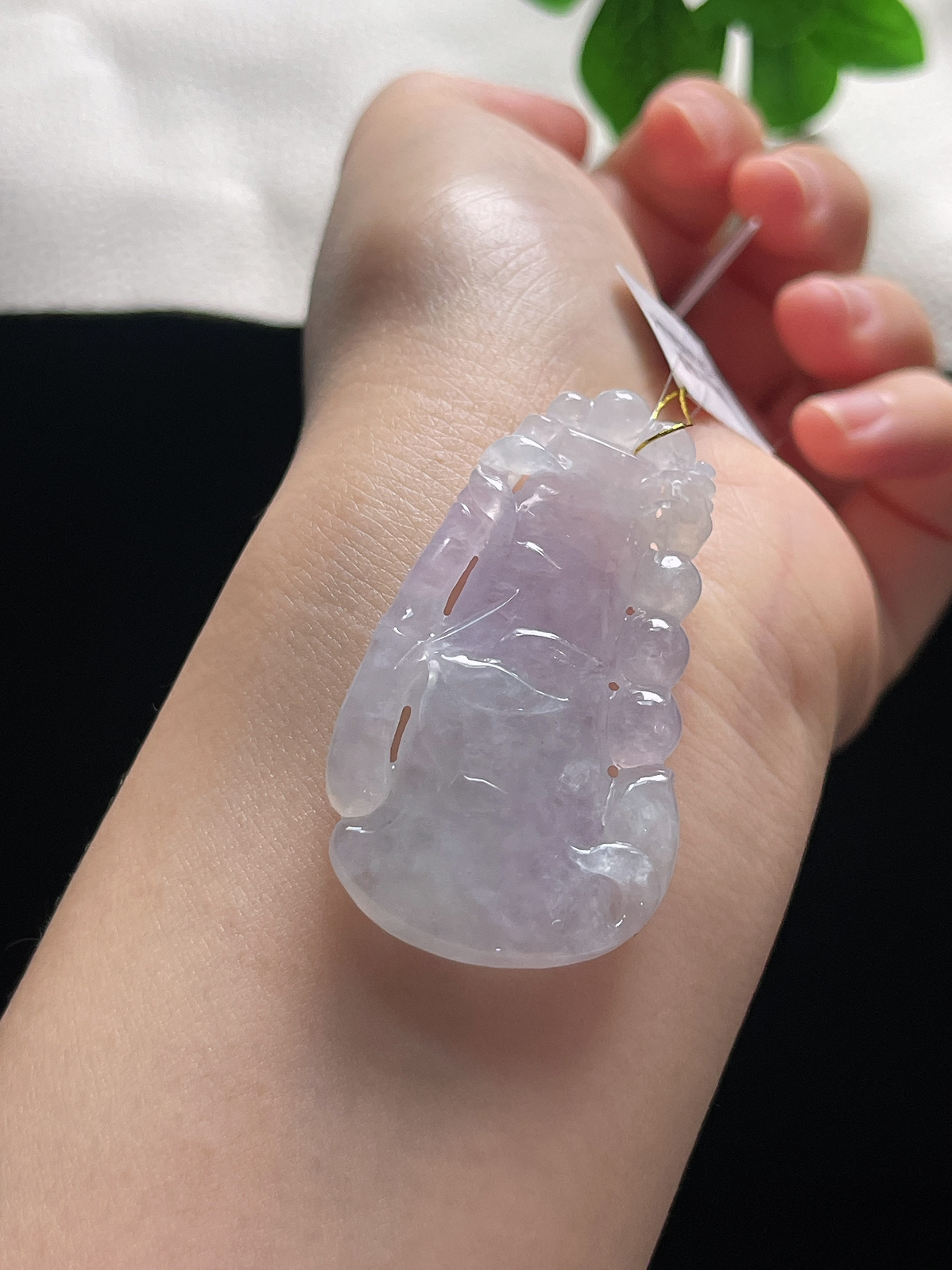 翡翠冰糯种淡紫色节节高挂件
