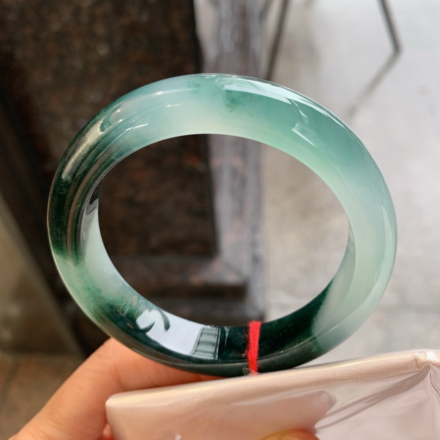 正圈冰飘花 表皮微瑕微扣 冰润