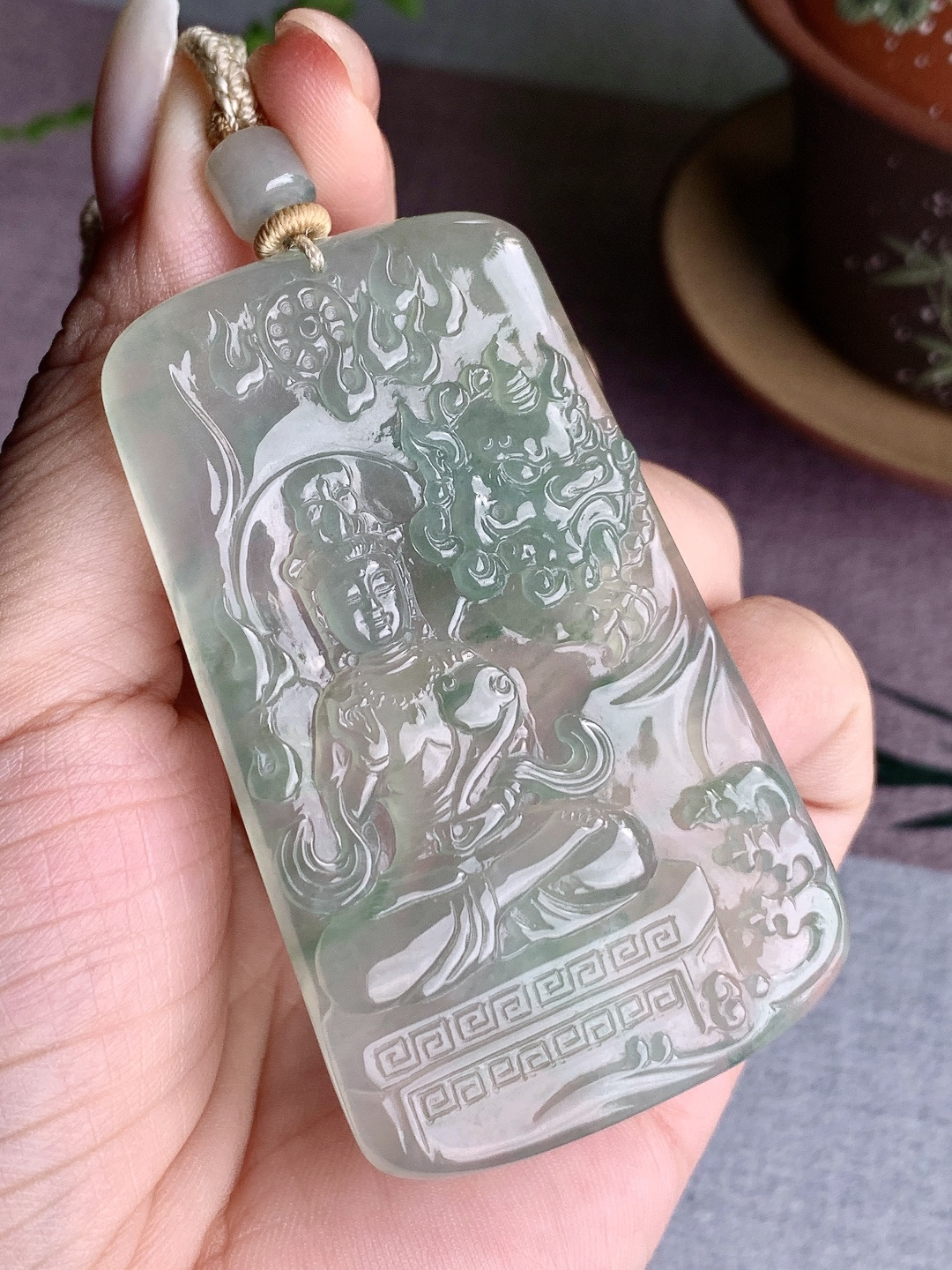 高冰飘花文殊菩萨吊坠,裸石性比高,尺寸：66.6-39.7-5.8,不议,美货优选