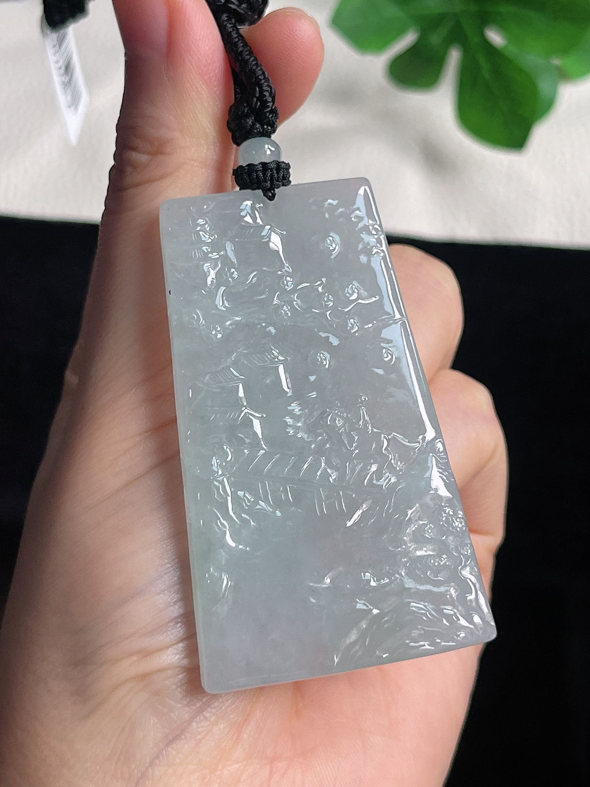 翡翠冰糯种白色山水牌挂件