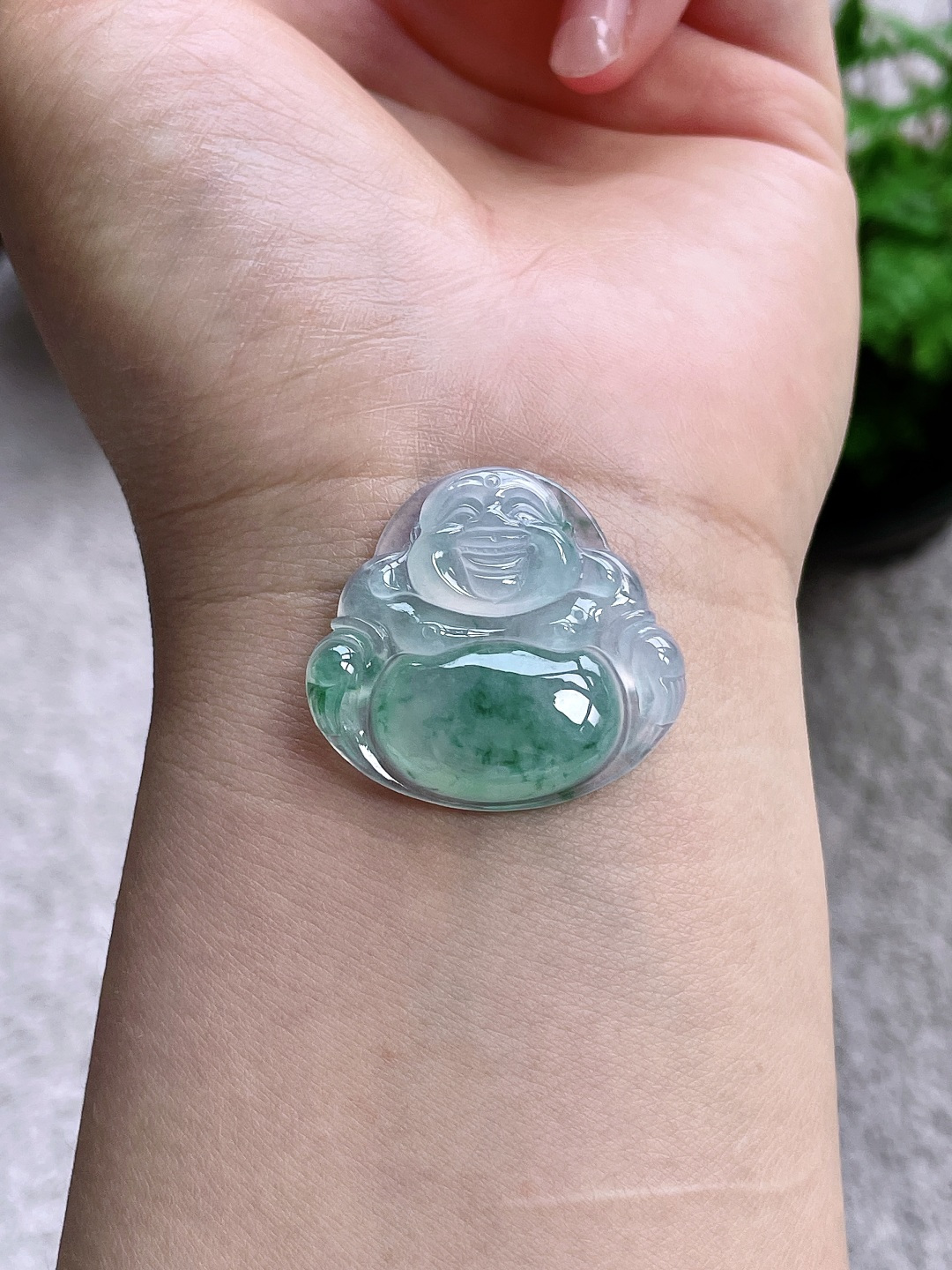 冰飘花佛公吊坠，缅料，无裂，性比高，尺寸29.2-31.8-6，重量9.2克