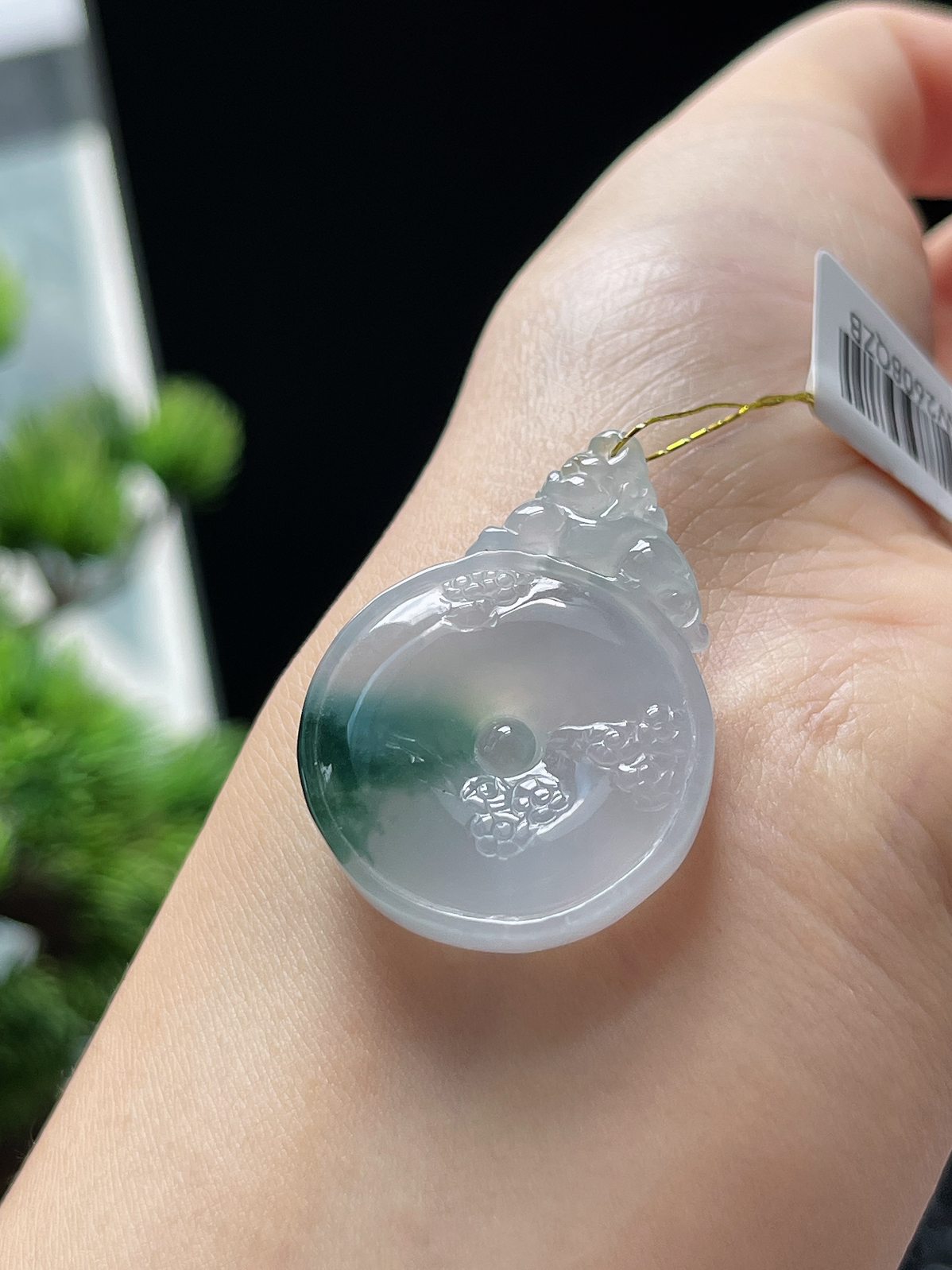 翡翠冰糯种飘花平安扣