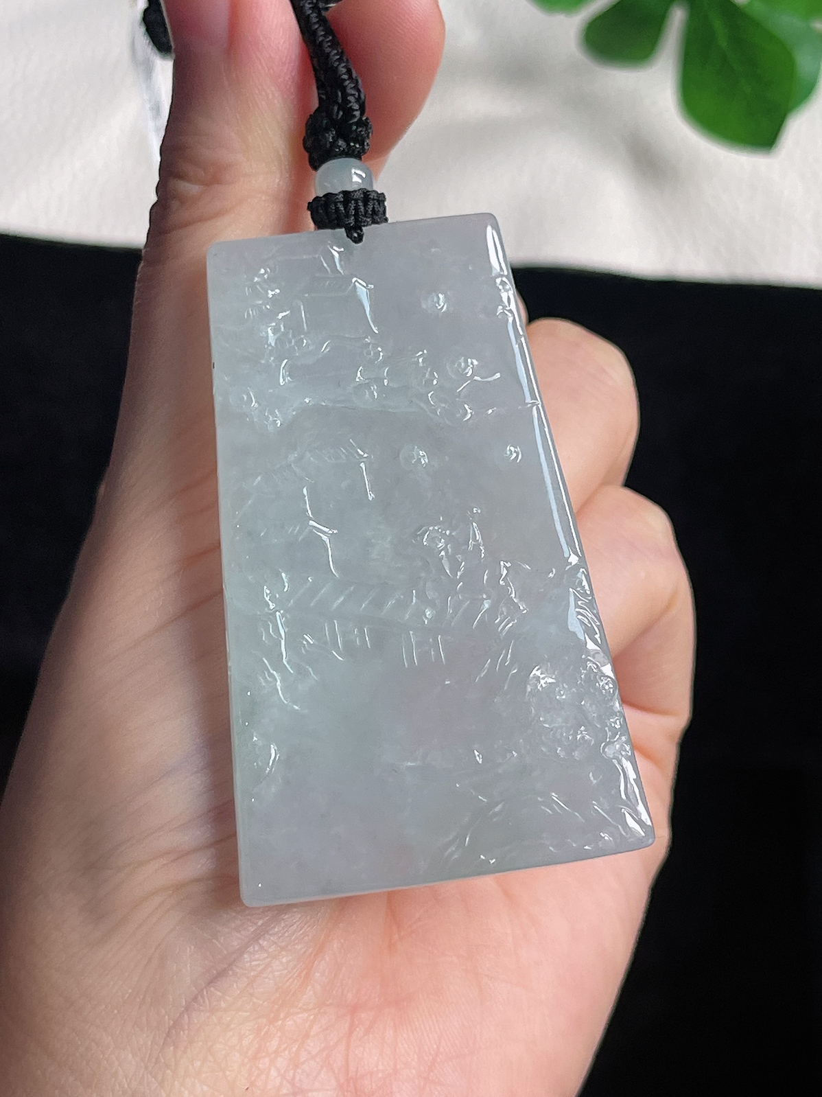 翡翠冰糯种白色山水牌挂件