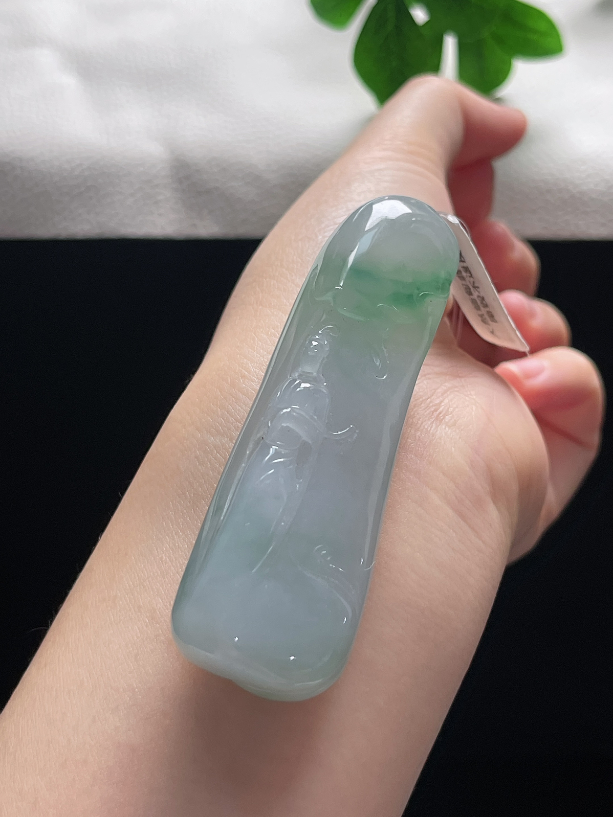 翡翠冰糯种飘花挂件