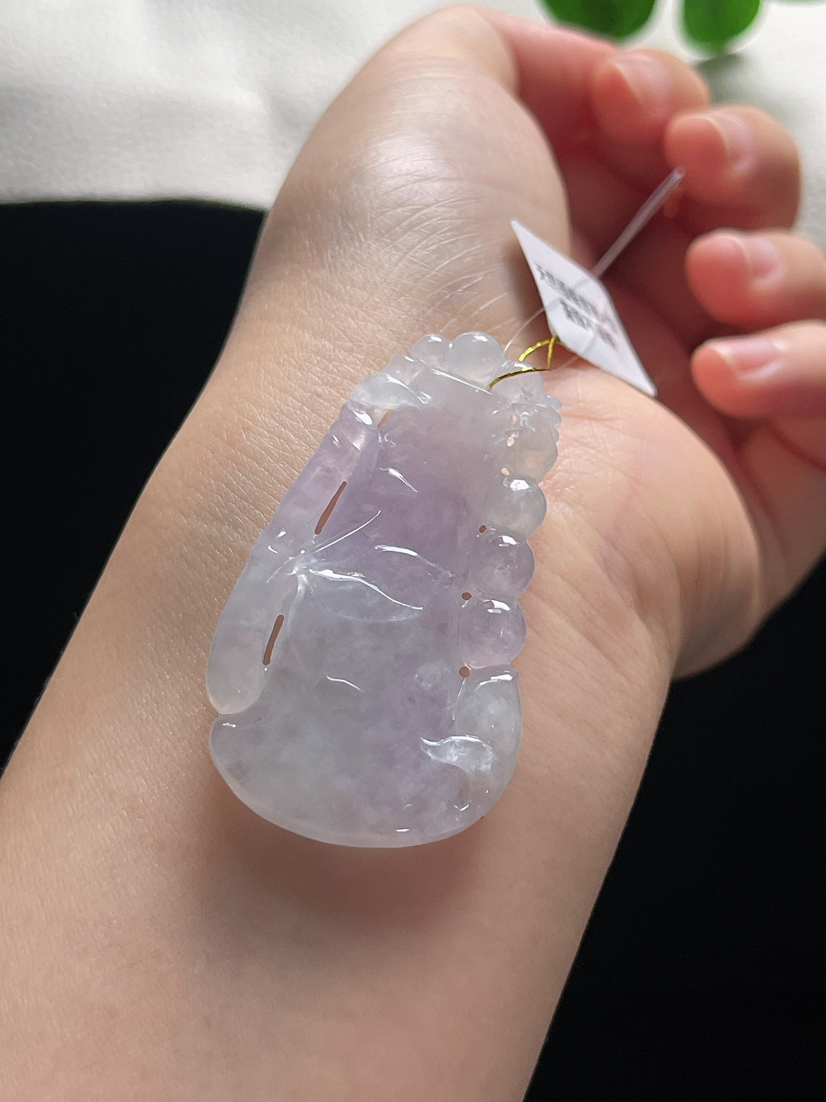 翡翠冰糯种淡紫色节节高挂件