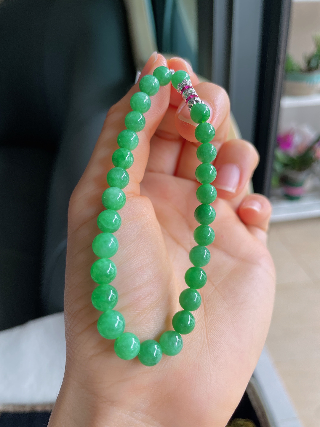 ️，缅甸天然翡翠A货，冰满绿手串，尺寸：6.5mm。【编4176】