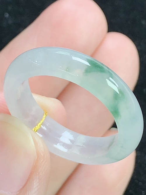 冰飘花戒指，无裂，内径尺寸19.2-5.4-3.1mm，20号手寸，D30lyg