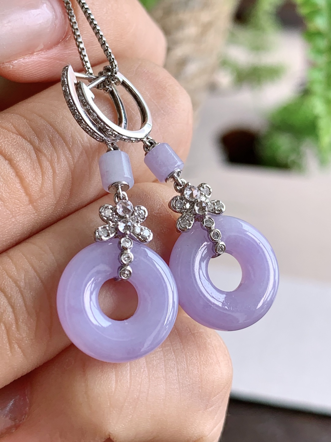 冰紫罗兰甜甜圈耳坠,18k金镶嵌,性比高,尺寸37.7,裸石14.3-3.6,重量5.2克