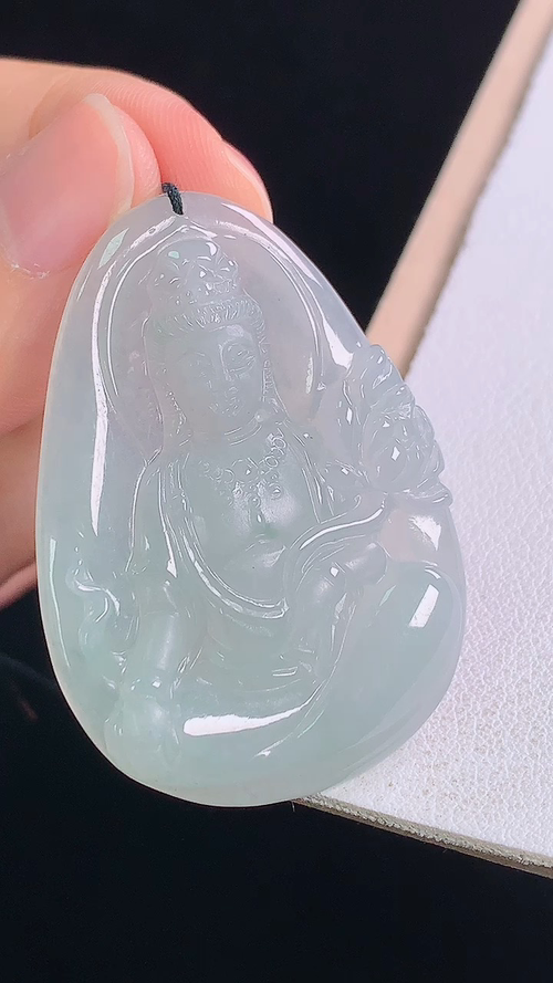冰种观音，无裂，尺寸43.6-30.6-5.2mm，25