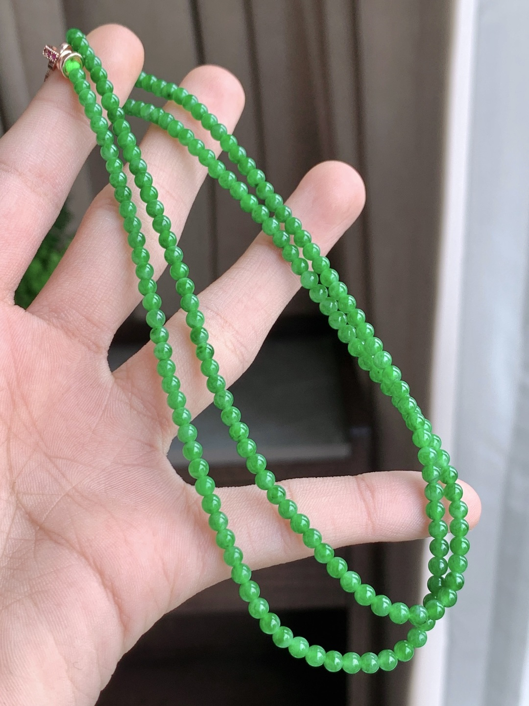 珠子冰阳绿珠链满绿圆珠子珠链,说明缅料性比高满色,尺寸3.1mm，29cm,重量11.3克