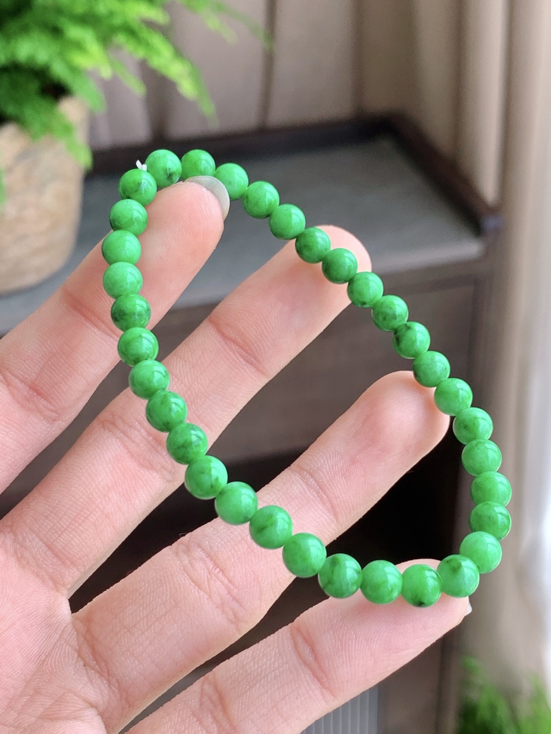 珠子冰阳绿手串圆珠子手串,性比高,尺寸5.4mm,重量9克