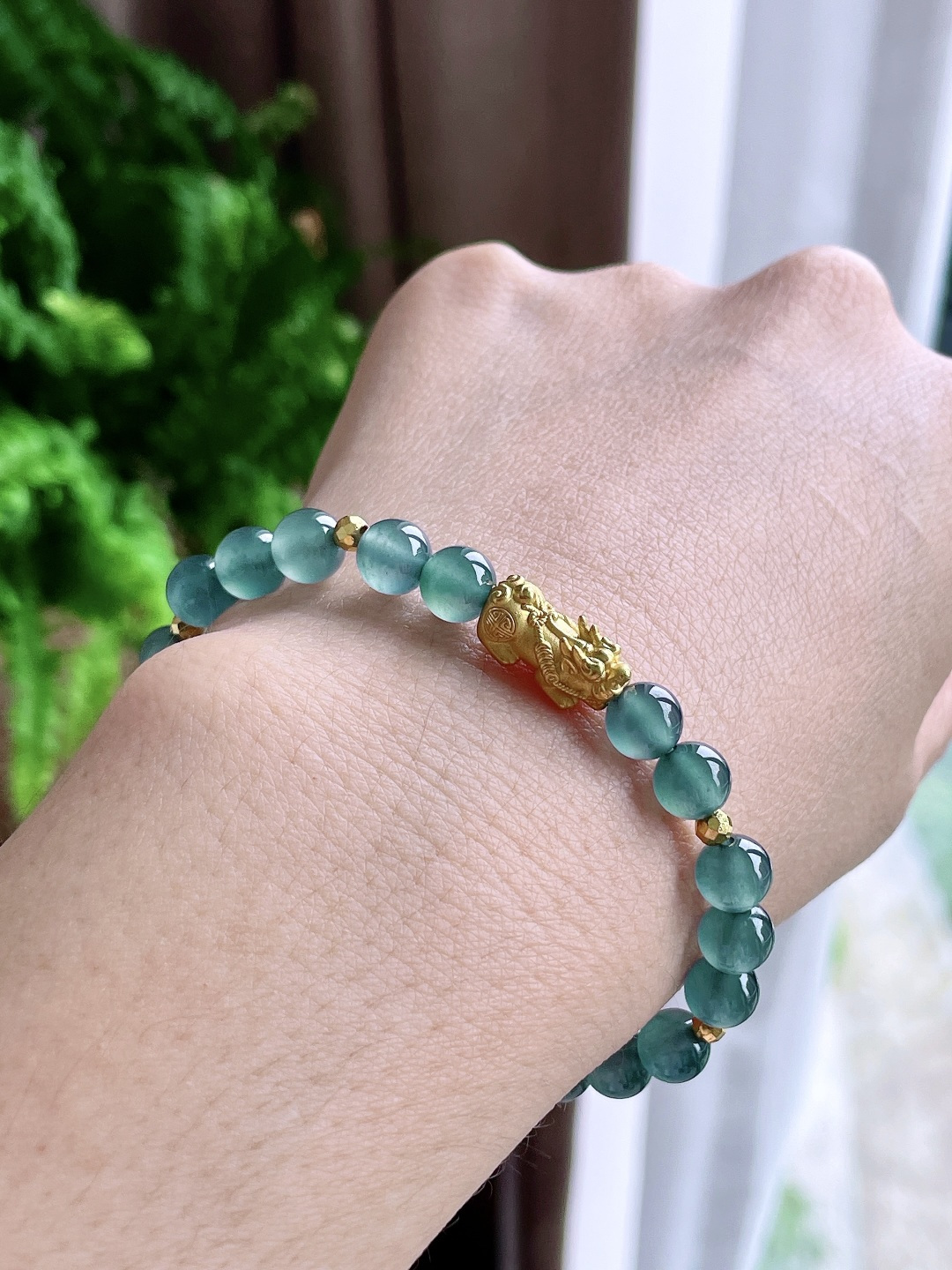 珠子冰天空蓝珠子圆珠珠子手链, 999足金  性比高,尺寸6.9mm,重量14克
