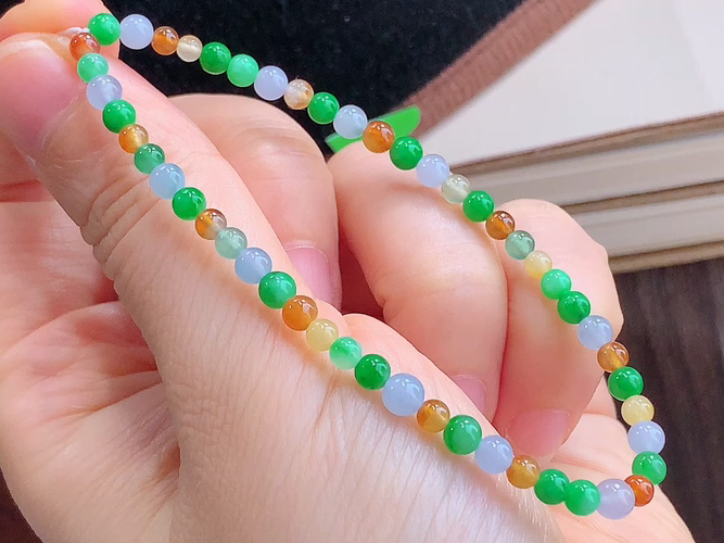 ️ 三彩手串，尺寸取一3.8mm，包A附证书