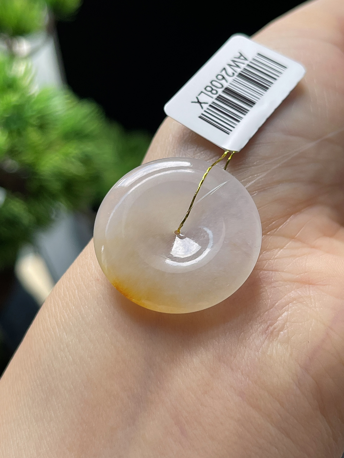 翡翠冰糯种淡黄色平安扣，褐黄色颜色成因未定