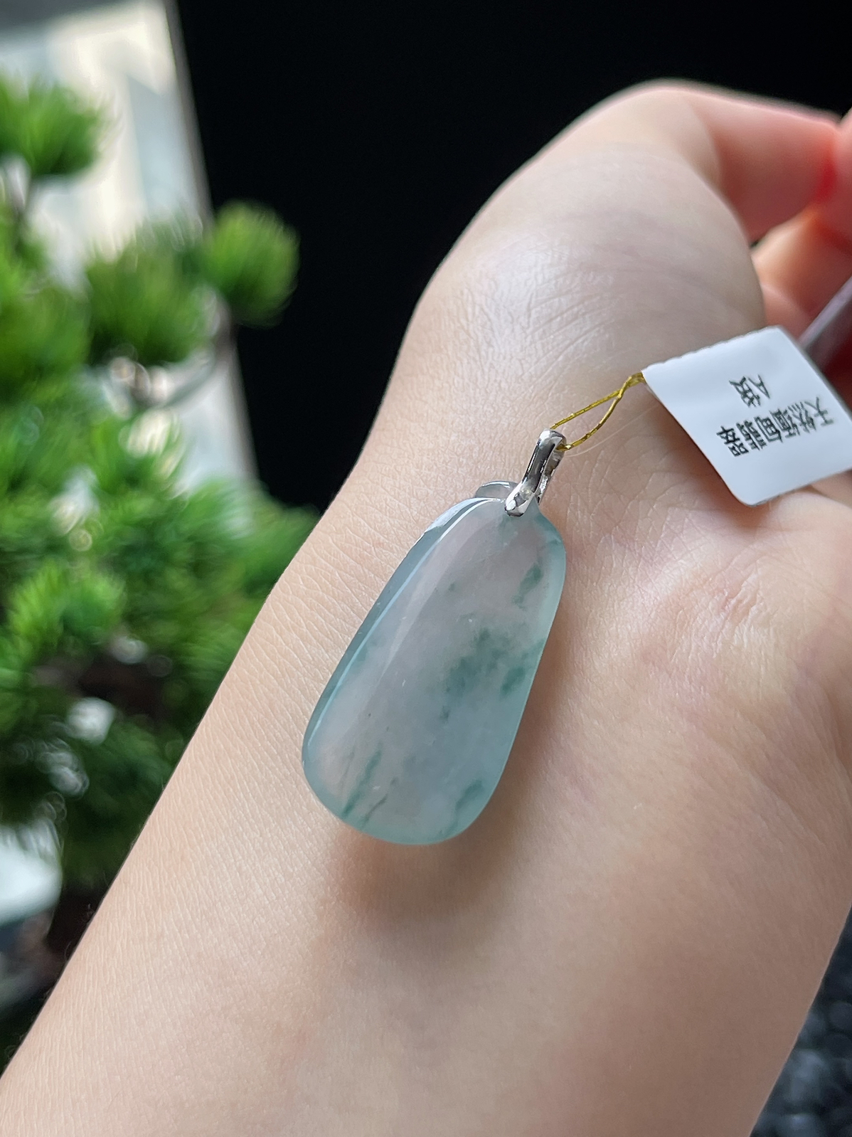 翡翠冰糯种飘花福瓜，印记：G18K,伴钻石