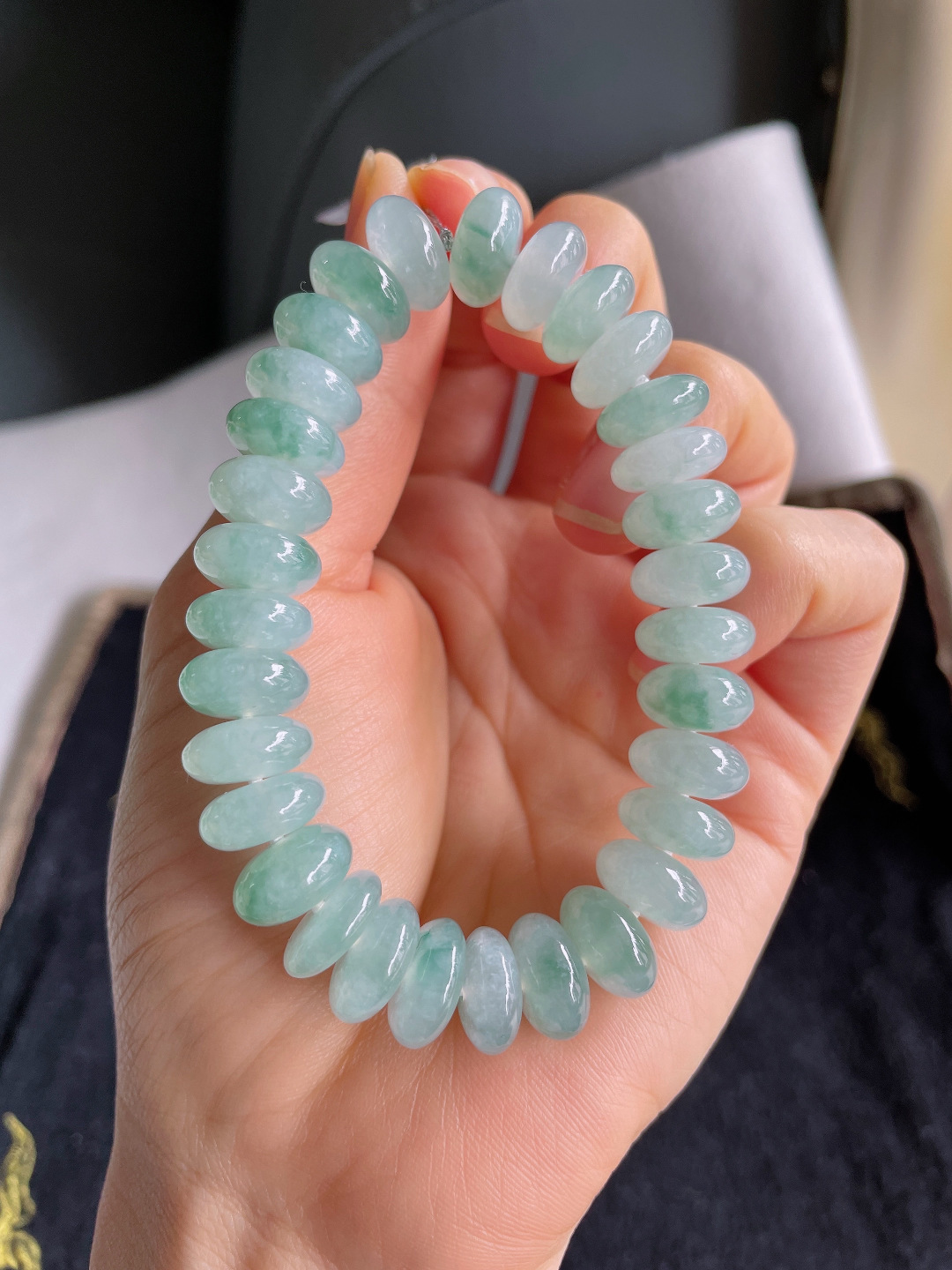 缅甸天然翡翠A货，冰飘花算盘珠手串，尺寸：11.8mm。【编3791】