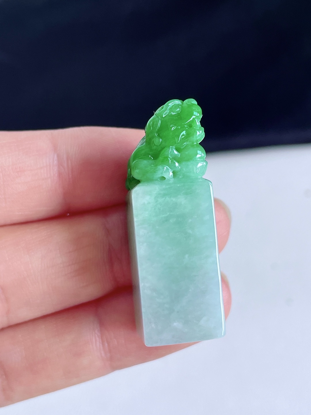 冰飘绿花貔貅印章,性比高,飘花