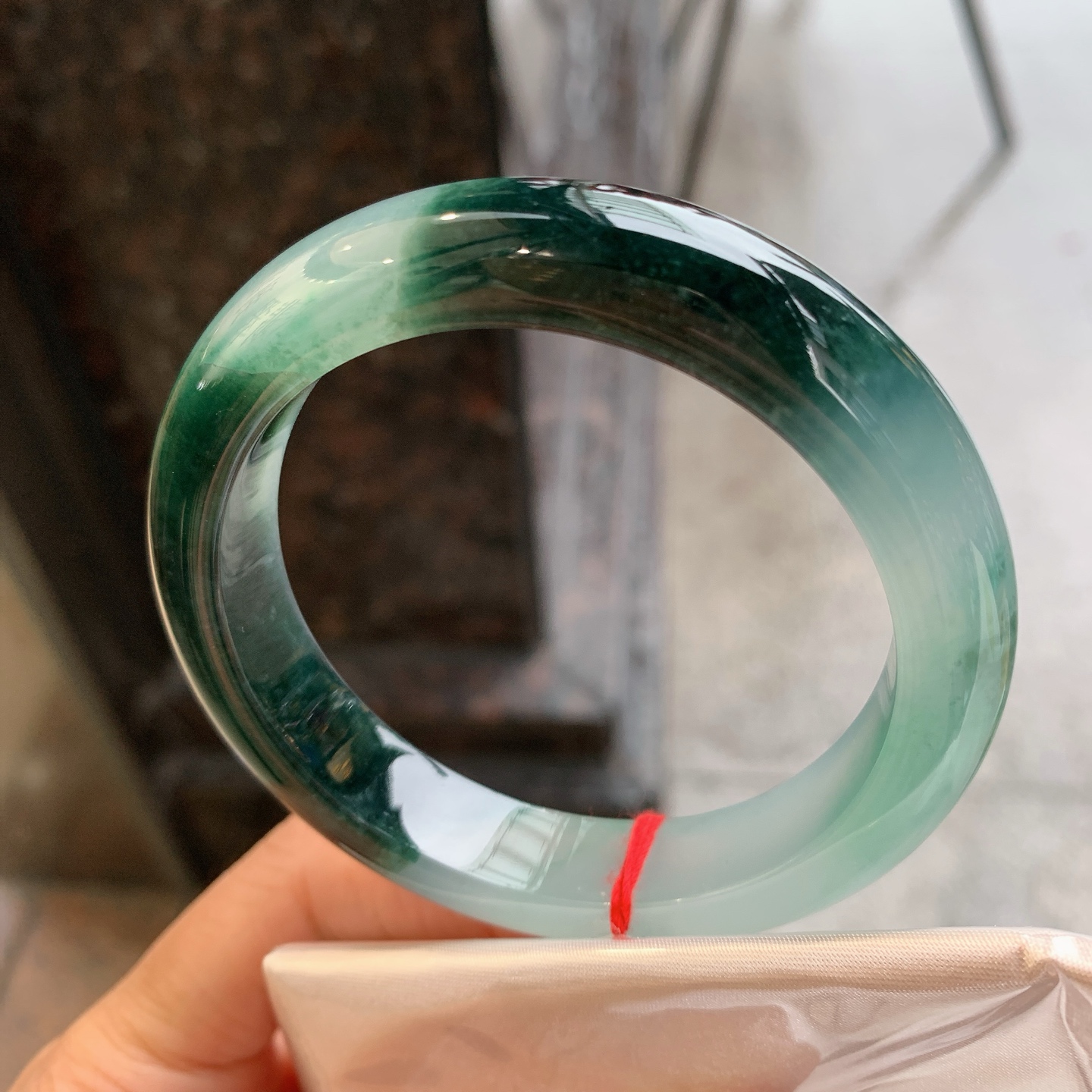 正圈冰飘花 表皮微瑕微扣 冰润