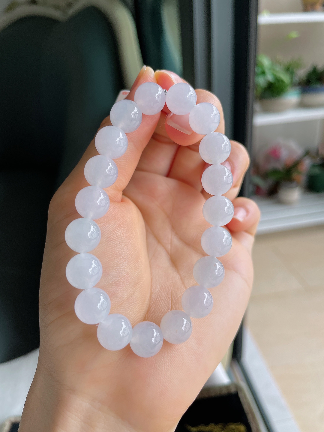 缅甸天然翡翠A货，白冰手串，尺寸：10mm。【编4322】