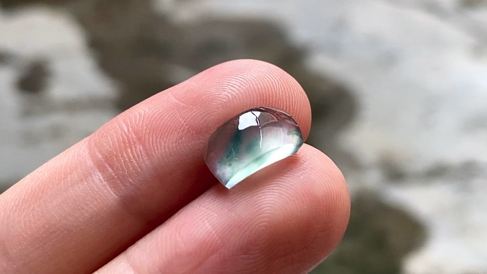 玻璃钢飘彩马鞍,10.2*5*3.5 完整