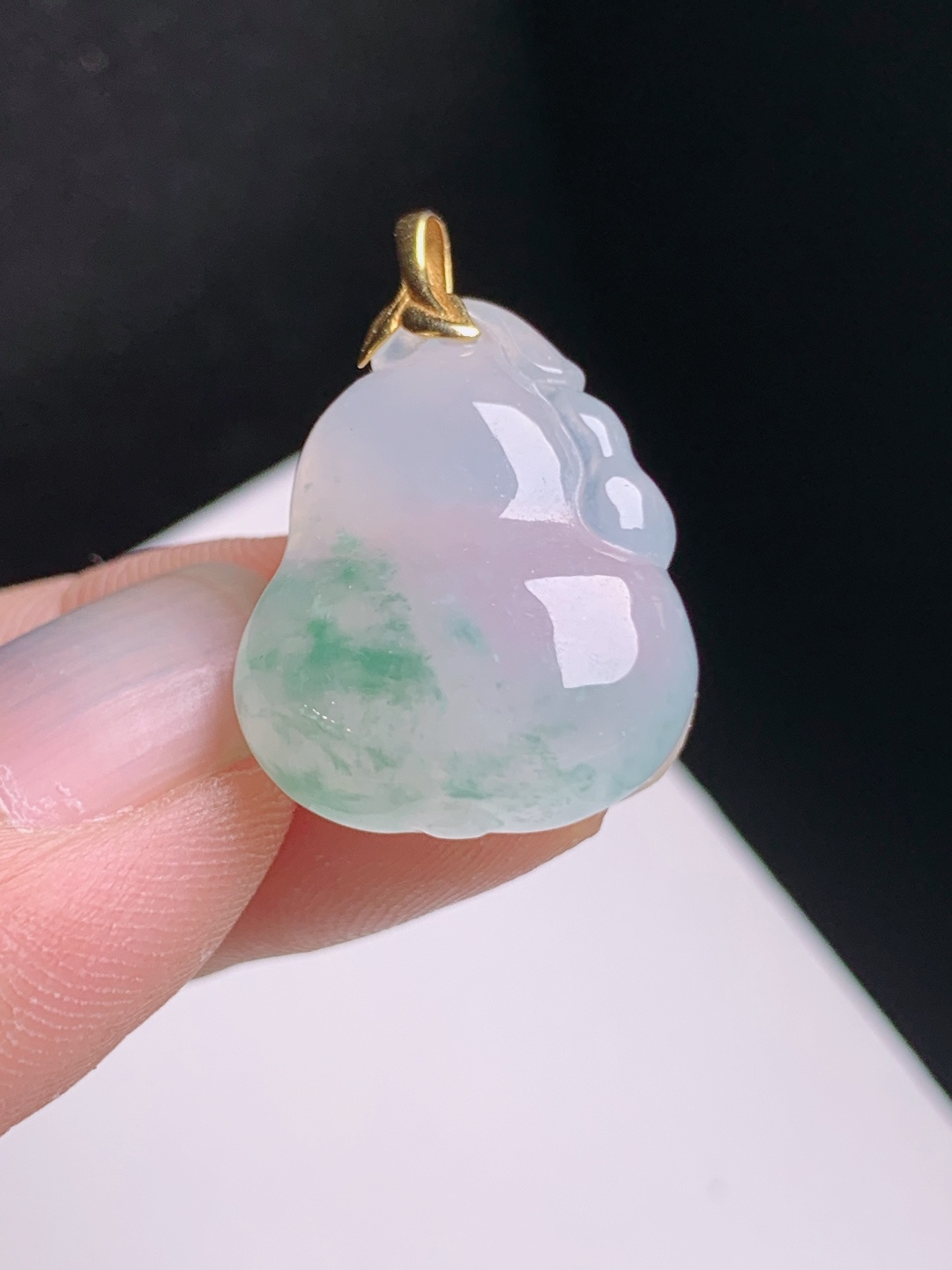 冰飘花葫芦吊坠，胶润饱满，飘花灵动，福禄相伴，裸石21-15.9-6.8