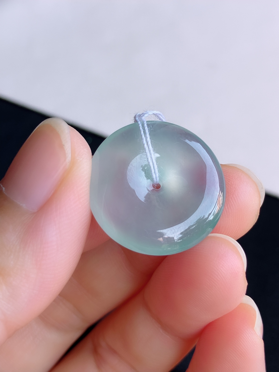 底色平安扣，晶莹剔透，尺寸22/4.8/自然光实拍