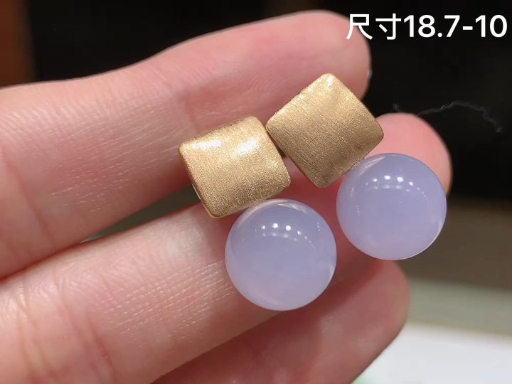 ️冰紫转运珠耳钉,种老水足 佩戴优雅气质 性比高,18k金镶嵌,无裂,尺寸看图,18.7-10