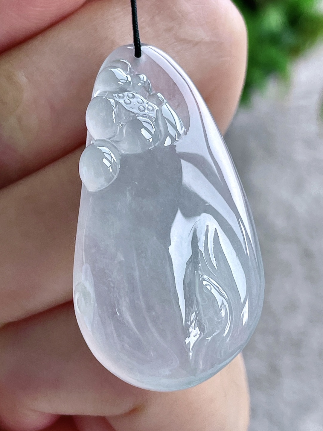 冰种荷花金鱼年年有余吊坠,无裂,性比高,尺寸41-21.7-10,重量15.3克