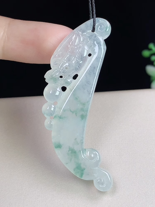冰飘花龙牌，无裂，尺寸49.5-15.2-4.6mm，D30hey