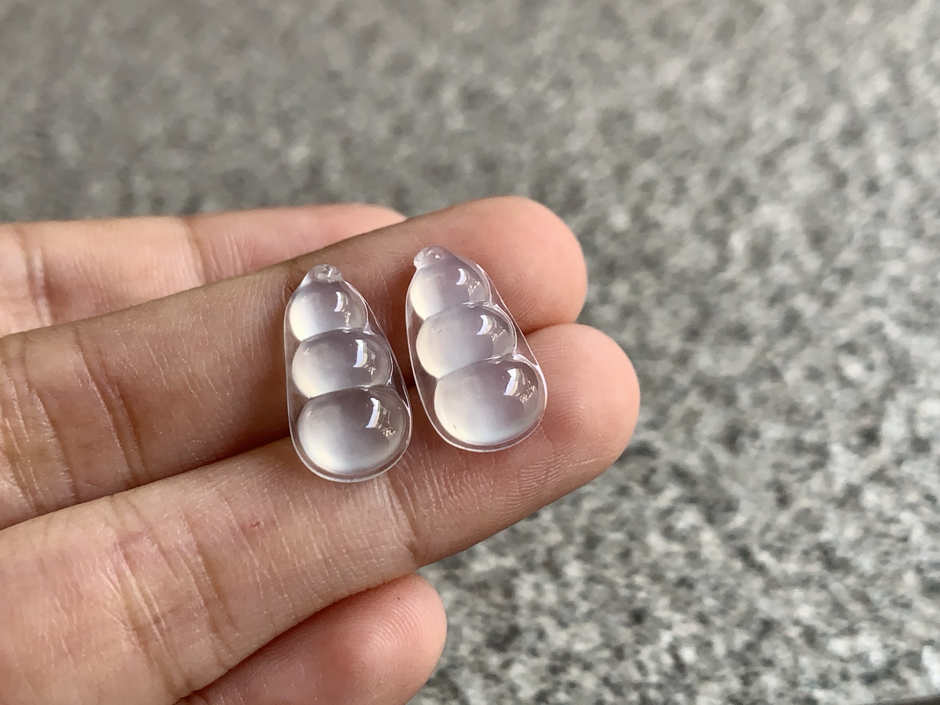 冰福豆一对，尺寸：15.6×8.6×3.7 / 16×8.4×3.8