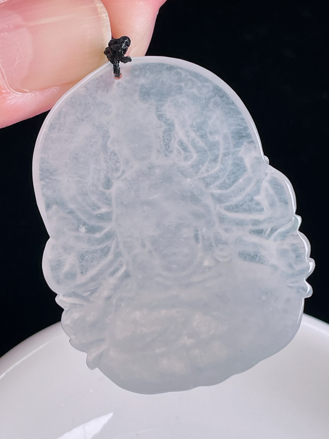白冰千手观音，老种起光，细底通透，尺寸：49.6/38.5/6mm0829