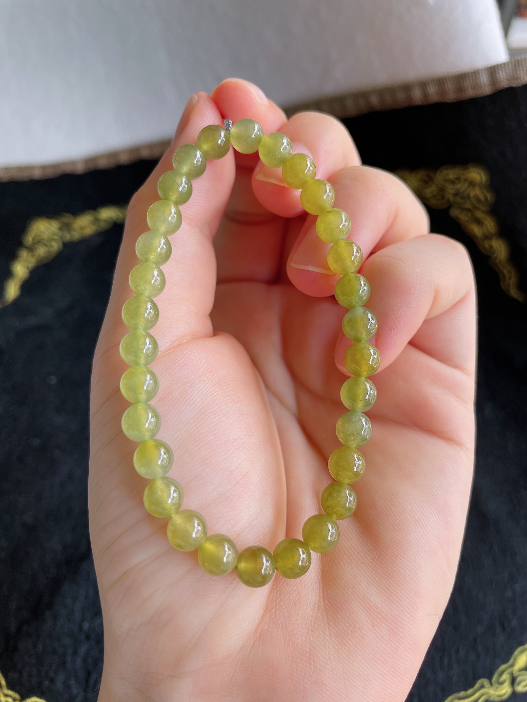 缅甸天然翡翠A货，冰黄翡手链，尺寸：6mm。【编3372】