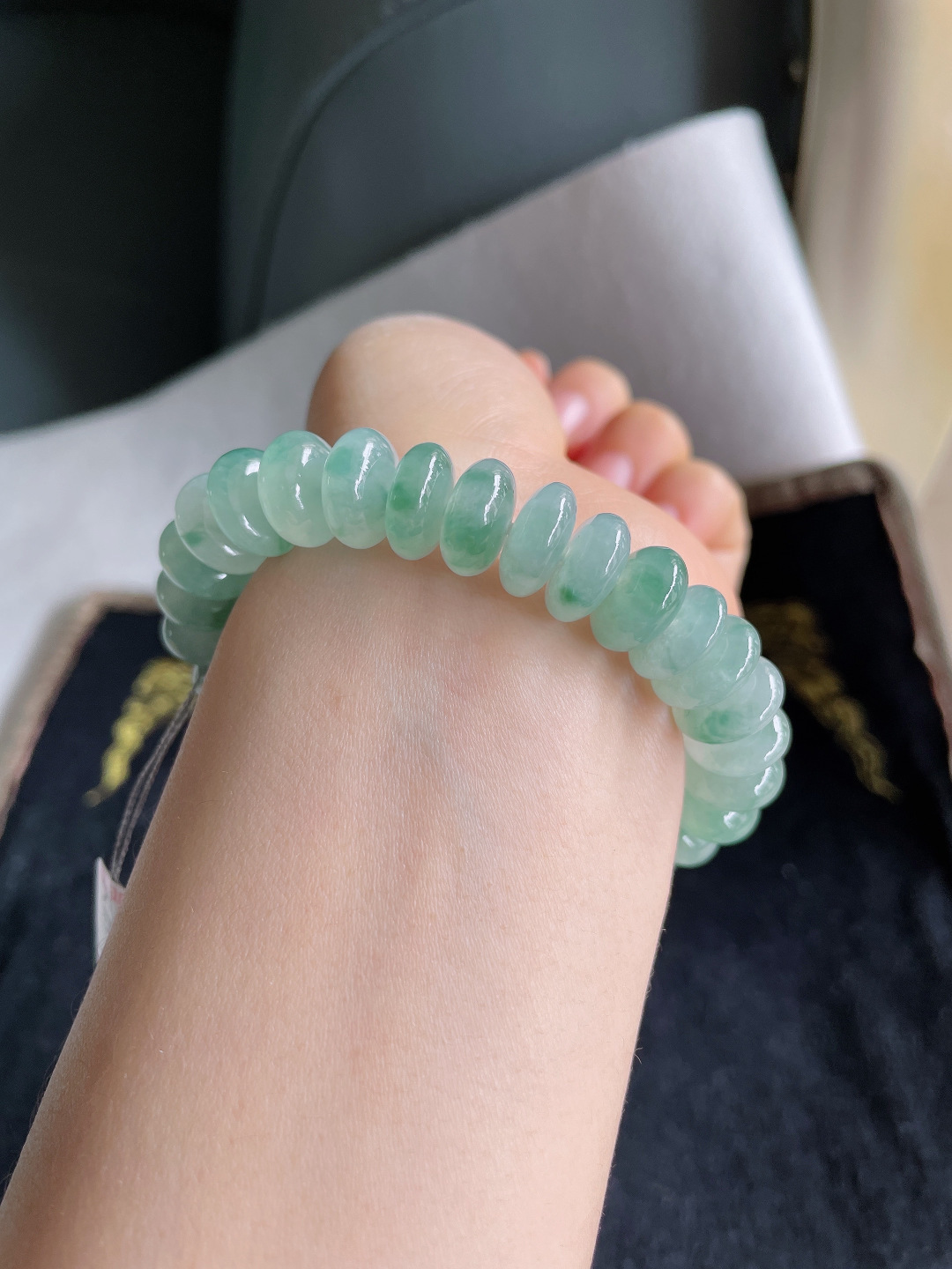 缅甸天然翡翠A货，冰飘花算盘珠手串，尺寸：11.8mm。【编3791】
