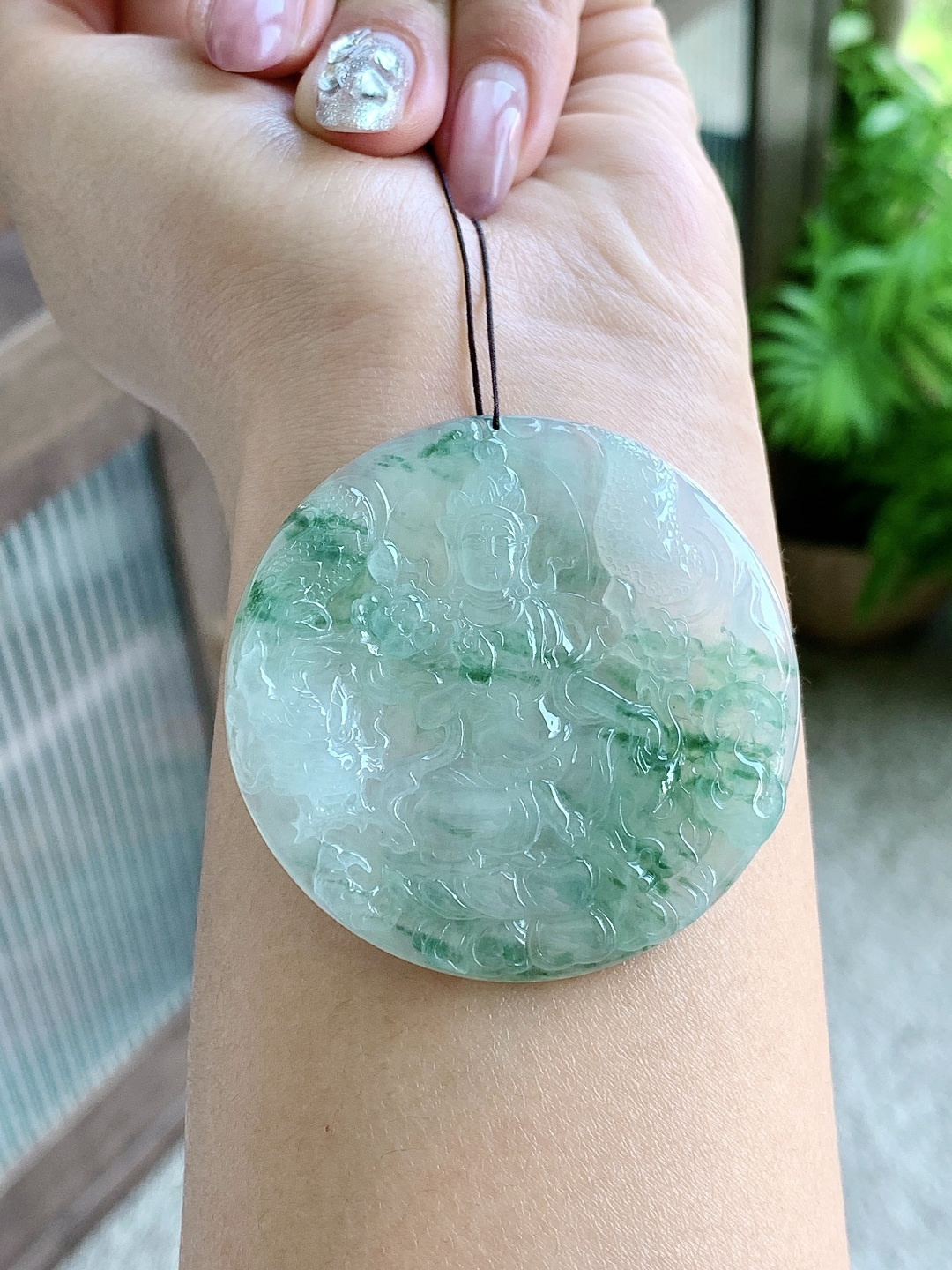 冰飘花御龙大势至菩萨持莲观音牌圆牌吊坠,缅料 性比高,尺寸51-6,重量32.8克