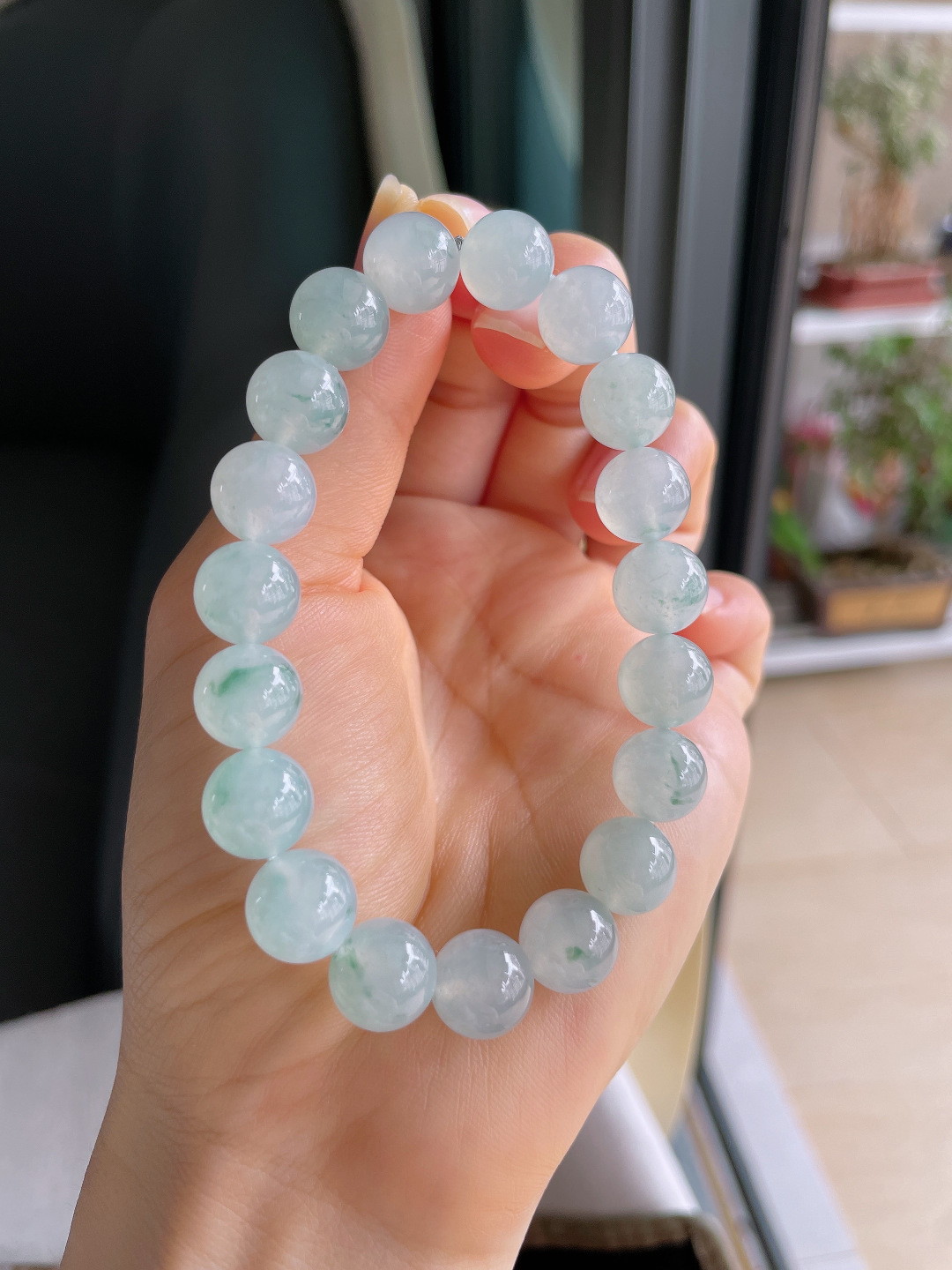 缅甸天然翡翠A货，冰飘花手链，尺寸：10.5mm。【编4066】