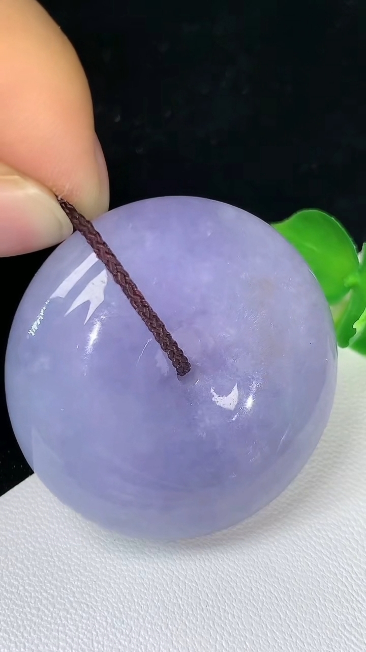 天然A货翡翠紫罗兰平安扣吊坠，尺寸38-11.2，重量:35.53g
9月10日
