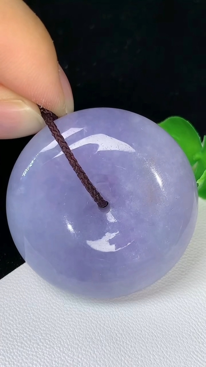 天然A货翡翠紫罗兰平安扣吊坠，尺寸38-11.2，重量:35.53g
9月10日