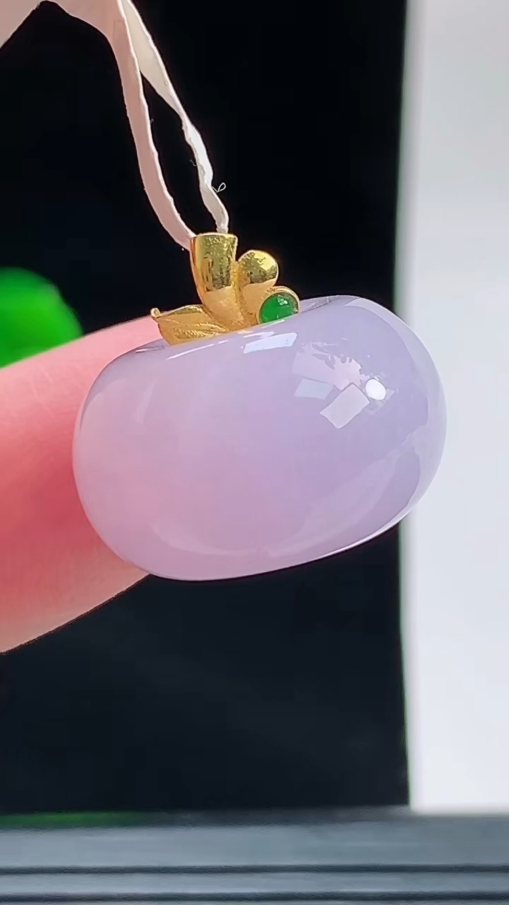 天然A货翡翠18K金紫罗兰路路通吊坠，尺寸19.6-12重量:9.62g
9月13日