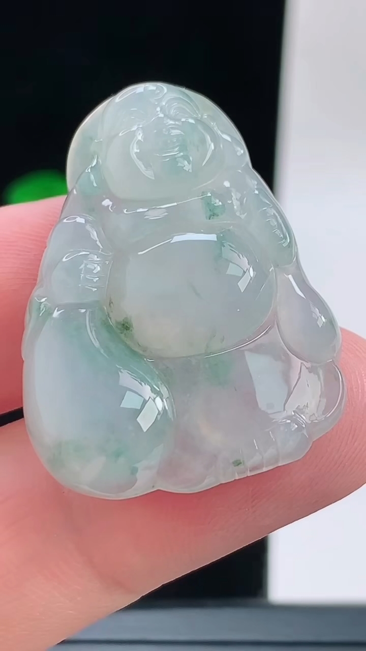 天然A货翡翠飘花布袋佛 佛公吊坠，尺寸34.5-24.5-5.3重量:8.39g
9月13日
