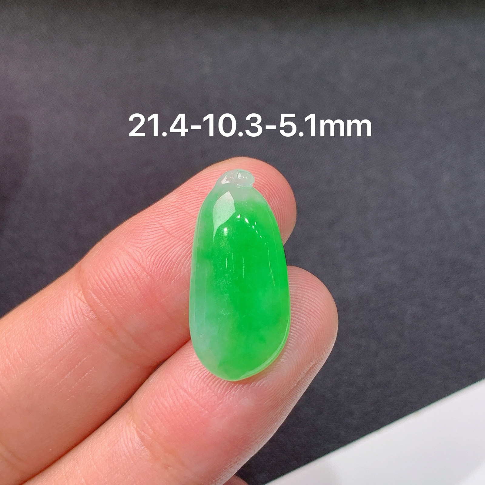 冰飘绿福瓜，镶嵌佳品，冰润细腻，种水足，Xg 尺寸21.4*10.3*5.1