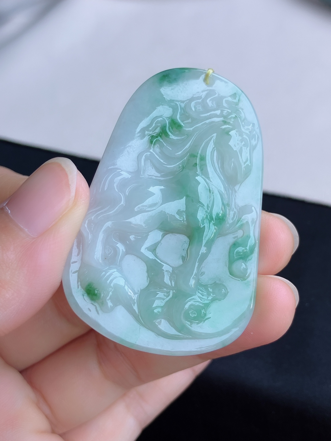 ️冰飘花生肖马牌，细腻精致，尺寸54.4/35.8/5/自然光实拍