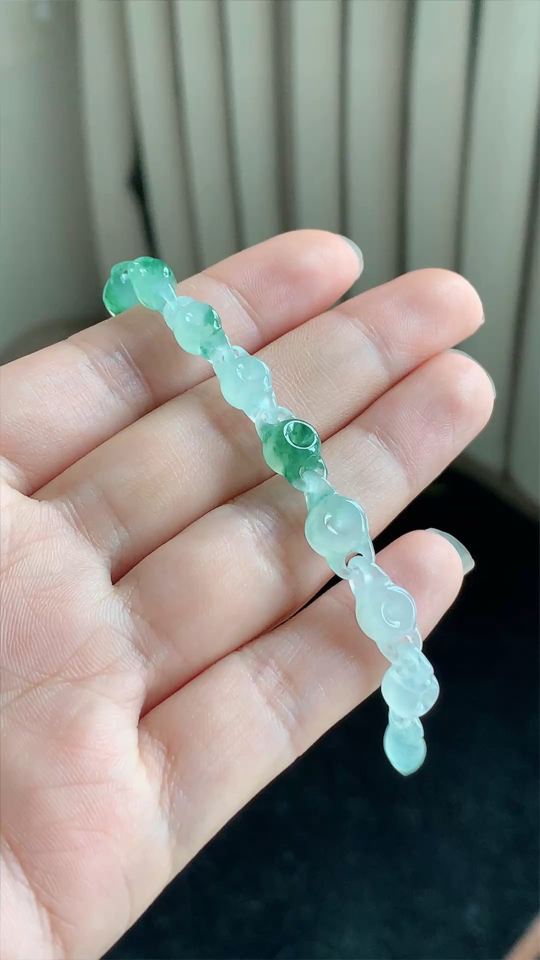 翡翠精品，仿古链子，冰种，飘花，尺寸95-8-5.8 aa831