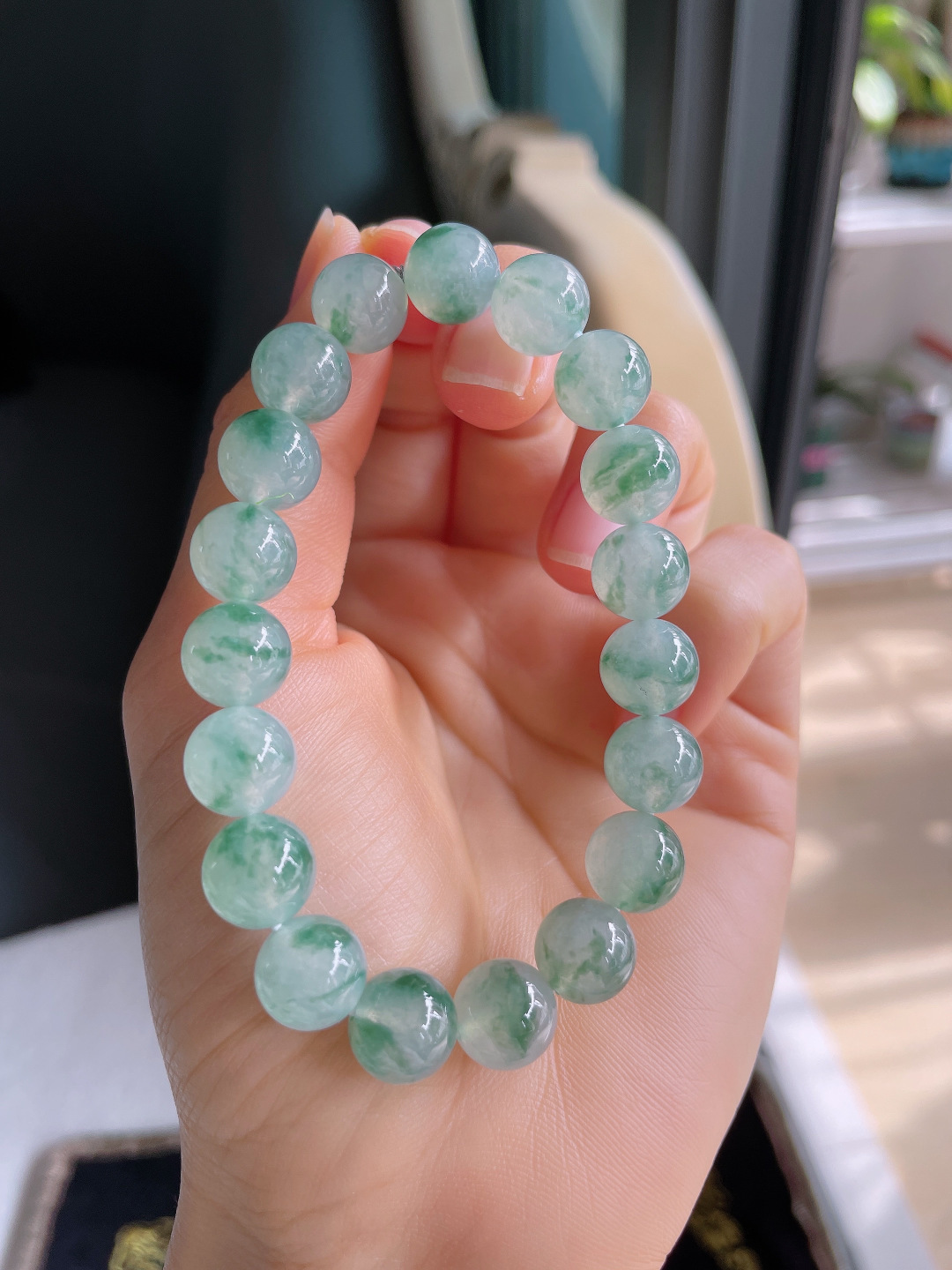 ️，缅甸天然翡翠A货，冰飘花手串，尺寸：10mm。【编3720】